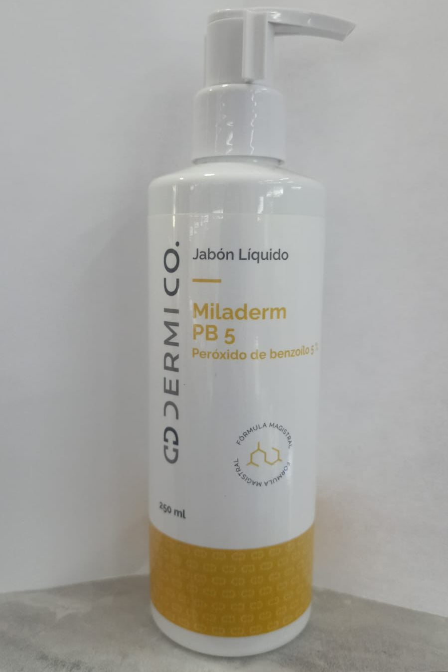 Dermi Co Jabon Liquido Miladerm PB5 Peroxido De Benzoilo 5% 250ML