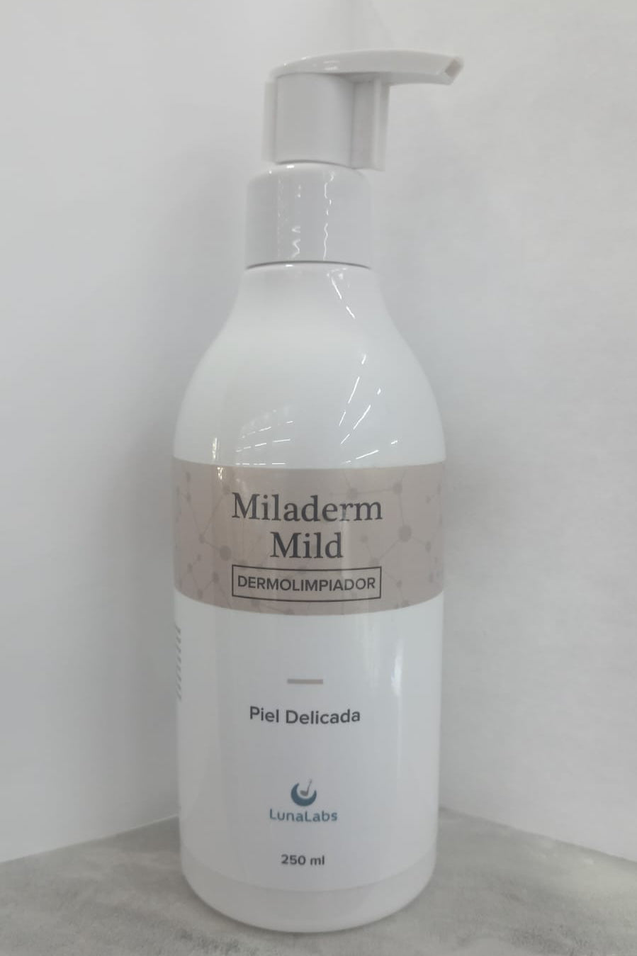 LunaLabs Miladerm Mild Dermolimpiador Facial Piel Delicada 250ML